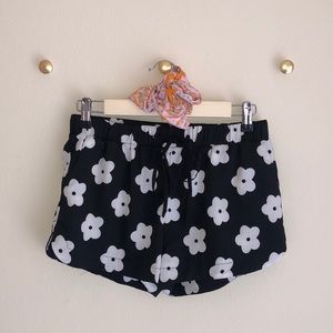Black & White Daisy Shorts